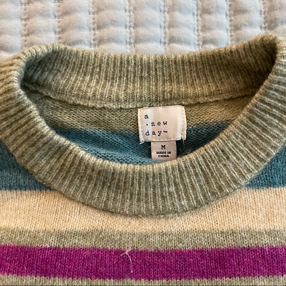 A New Day Colorblock Sweater - Picture 5 of 6